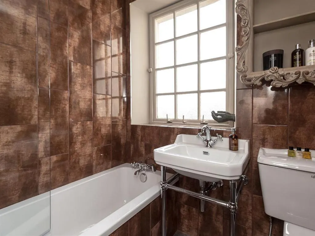Canongate Luxury Homestay Edinburgh United Kingdom